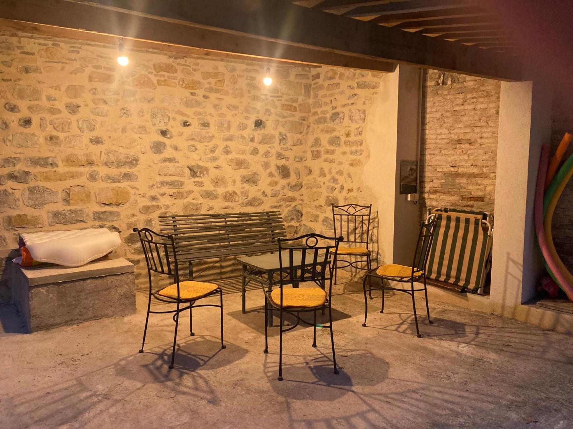 La Maison De Gabriel Villeneuve-de-Berg Exterior foto